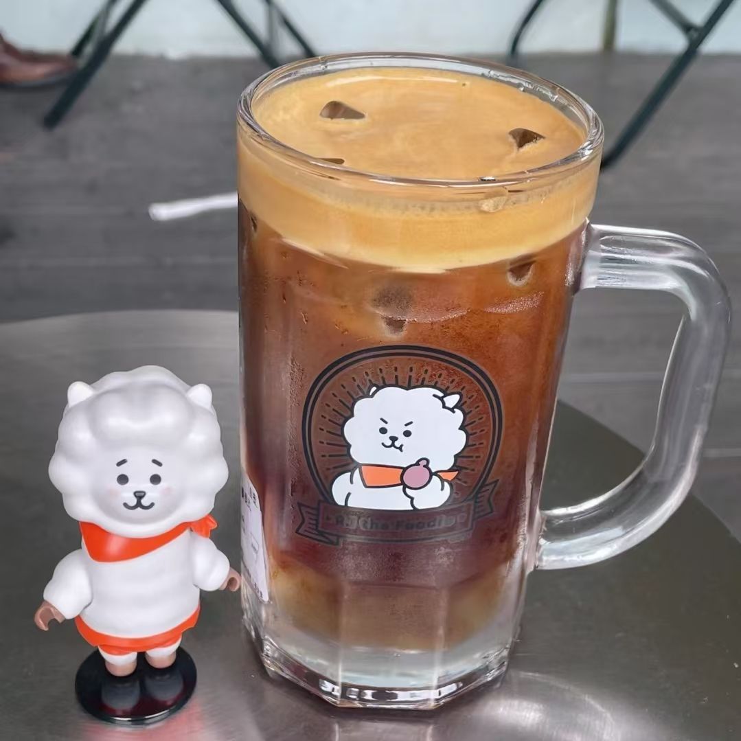 BT21 RJ GLASS CUP (BTS)
